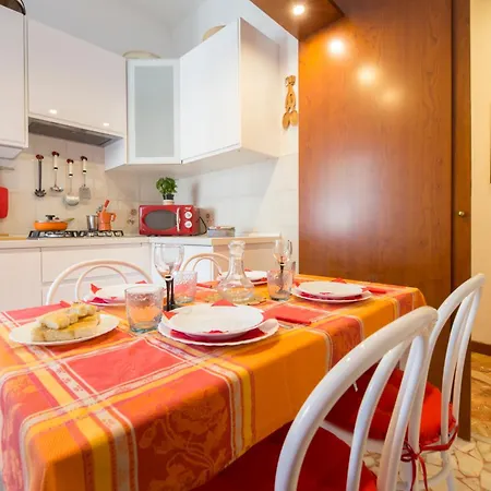 Casaviva - Classic Flat In Nervi *